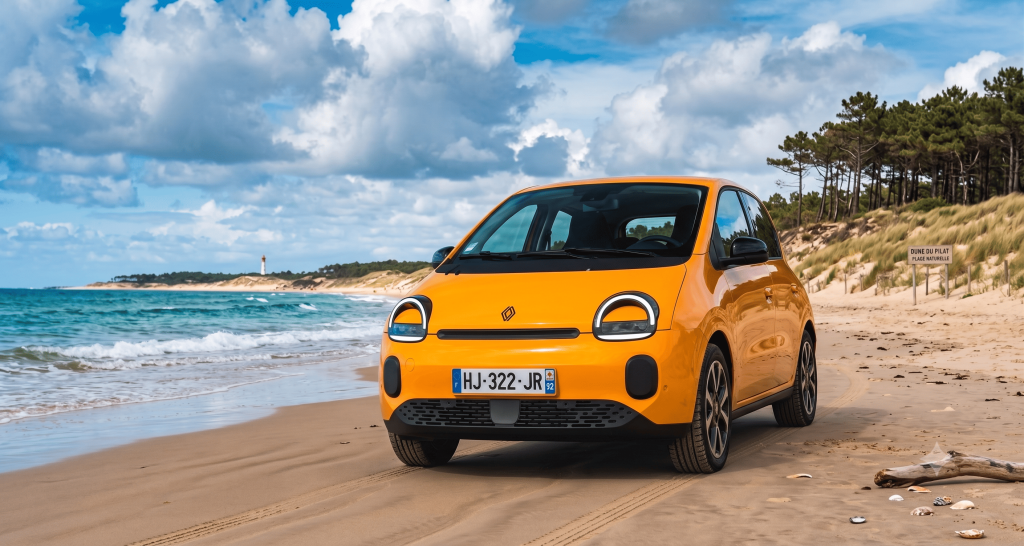 Attendu au tournant, le retour de la Twingo sous forme de citadine 100 % électrique fait trembler le marché européen. Son gabarit ultra-compact et son tarif défiant toute concurrence lui ont permis d'enregistrer plus de 5 300 commandes en Allemagne dès son lancement. En France, la petite citadine au losange a réalisé une entrée fracassante sur le podium des ventes mensuelles dès le mois de juin.
