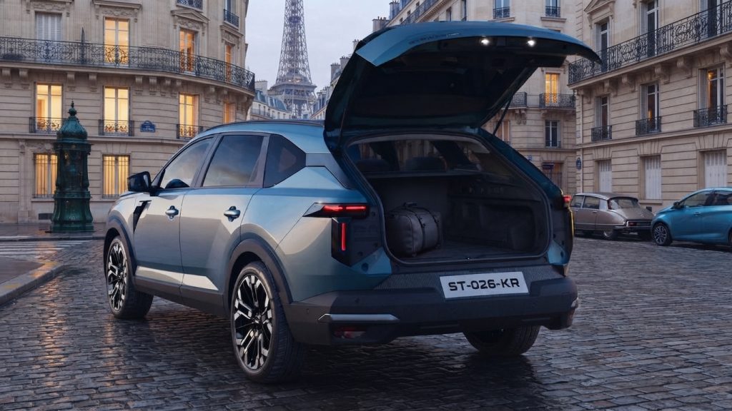 Entre SUV et berline : découvrez le Dacia Striker 2026 et ses ambitions sur le segment C 2 Entre SUV et berline : découvrez le Dacia Striker 2026 et ses ambitions sur le segment C